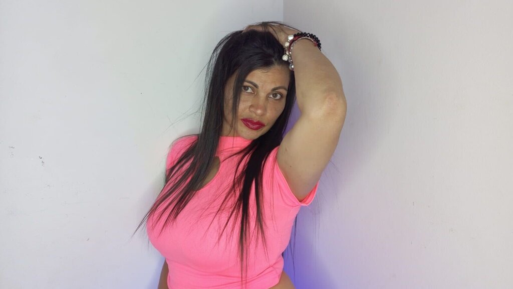 NayaraGray