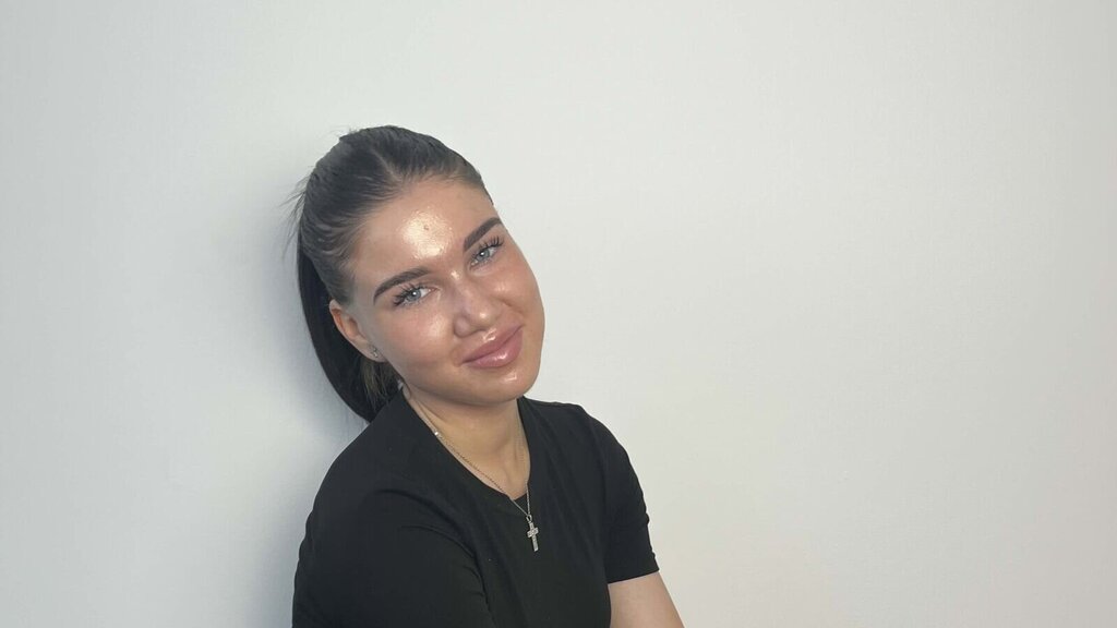 LindsyDesue