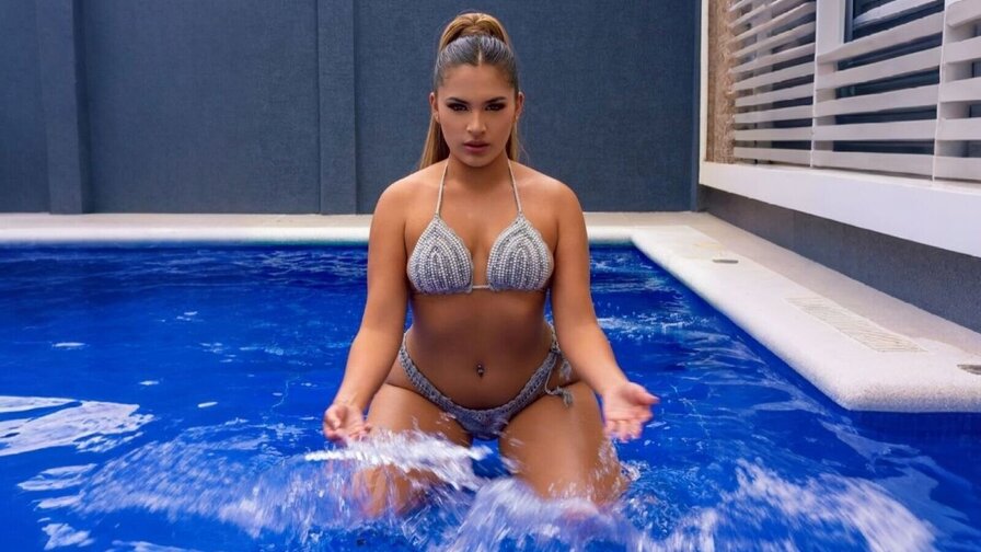 MiaBellini