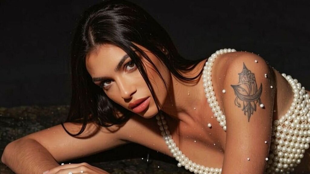 NicoleeLux